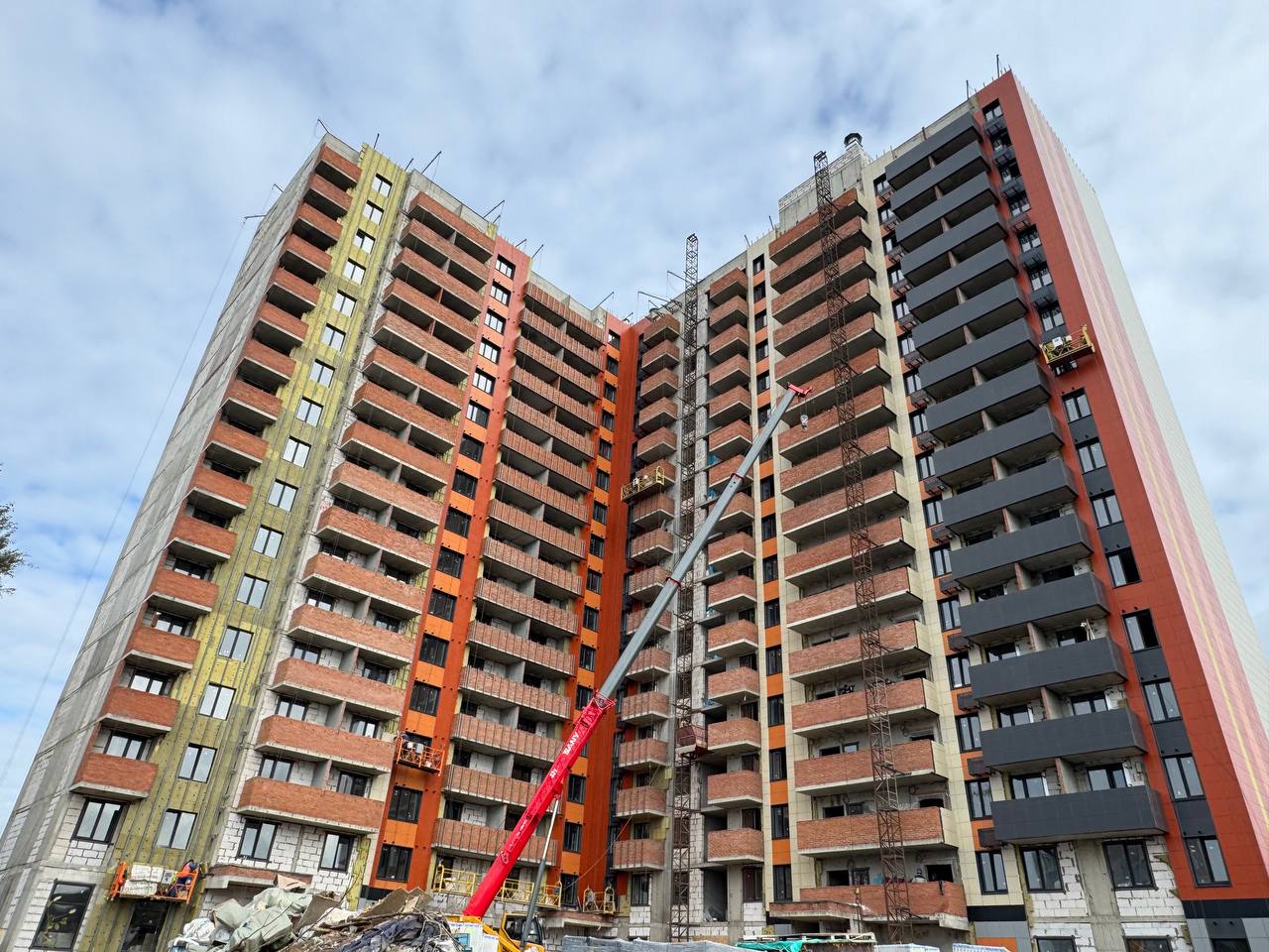 Многоквартирный 5-ти секционный 17-ти этажный жилой дом №1, по адресу: Московская область, г. Лосино-Петровский, в границах улиц: Горького, Гоголя, Чехова, Строителей, 2026 г.